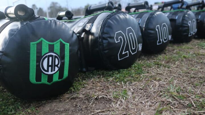 Atlético Ranchos recibió material deportivo por parte del Municipio