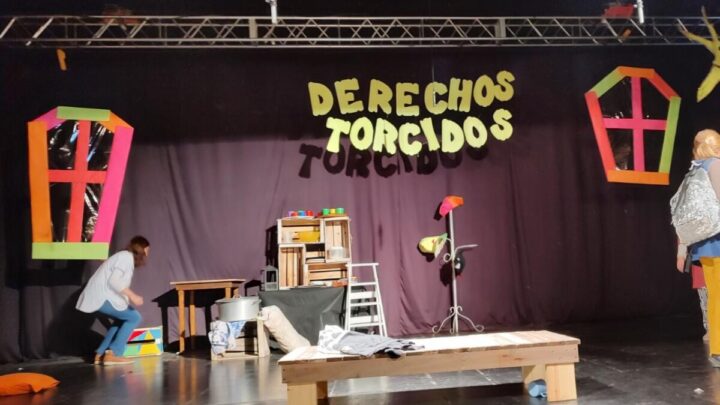 ¡Brillaron! Alumnos de la E.PN°1 presentaron la obra “Derechos Torcidos”