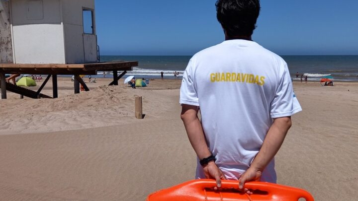 VILLA GESELL: Convocatoria a guardavidas para cubrir seguridad de viajes de egresados