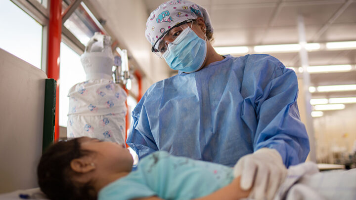 Con una Ley, buscan jerarquizar a las y los enfermeros en la Provincia