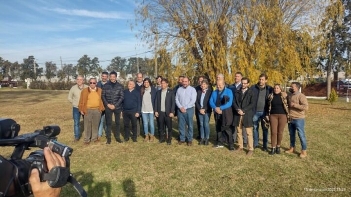 El grupo de los Once Intendentes de la quinta sección repudió el atentado contra la vida de Cristina