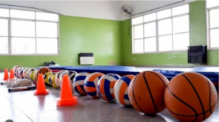 GRAL BELGRANO: La Provincia invierte $2,2 millones para equipar las escuelas con material deportivo GRAL BELGRANO: La Provincia invierte $2,2 millones para equipar las escuelas con material deportivo