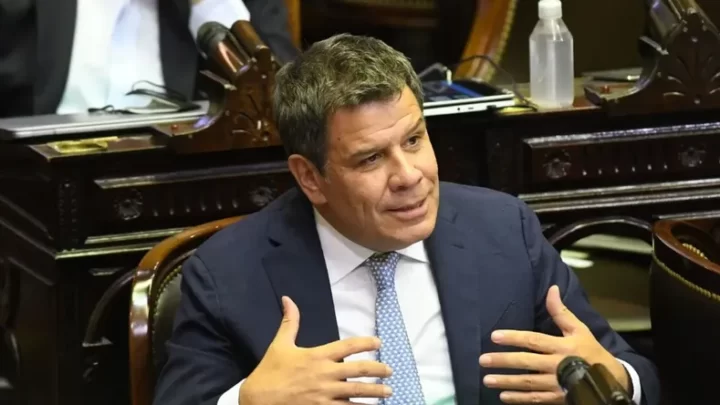 El PRO salió a destrozar a Manes por sus críticas a Macri