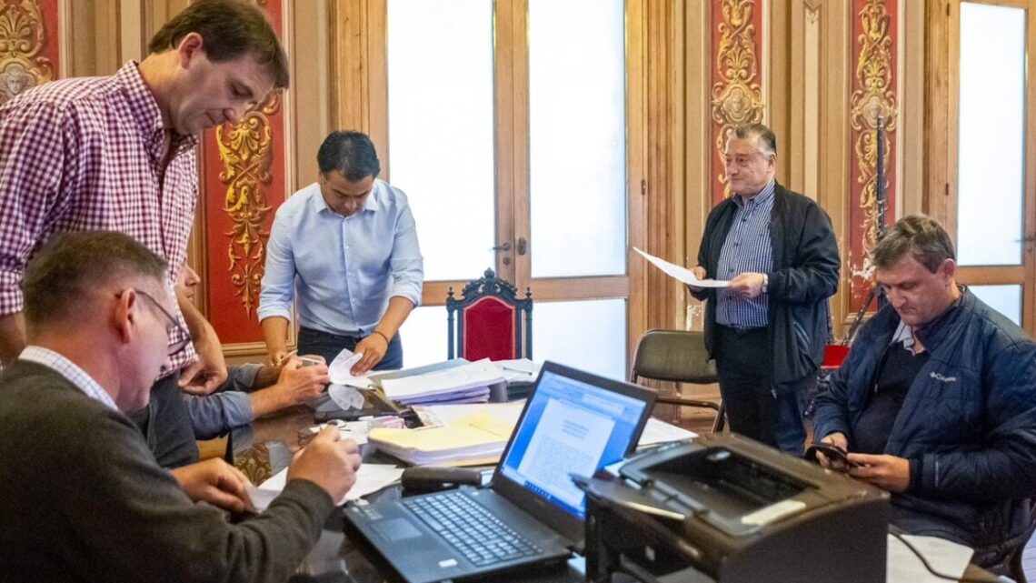 LAS FLORES: Abren licitación para obras en establecimientos educativos LAS FLORES: Abren licitación para obras en establecimientos educativos