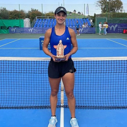 La florense Lucía Peyre gano su primer titulo profesional La florense Lucía Peyre gano su primer titulo profesional