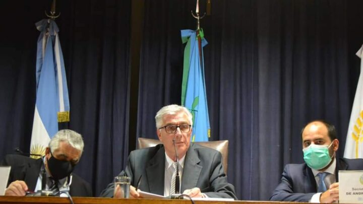 Las autoridades municipales niegan que el sistema sanitario esté en crisis