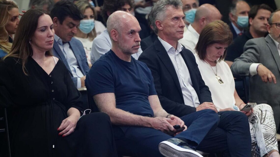 La feroz pelea del PRO hace tambalear el liderazgo de Mauricio Macri La feroz pelea del PRO hace tambalear el liderazgo de Mauricio Macri
