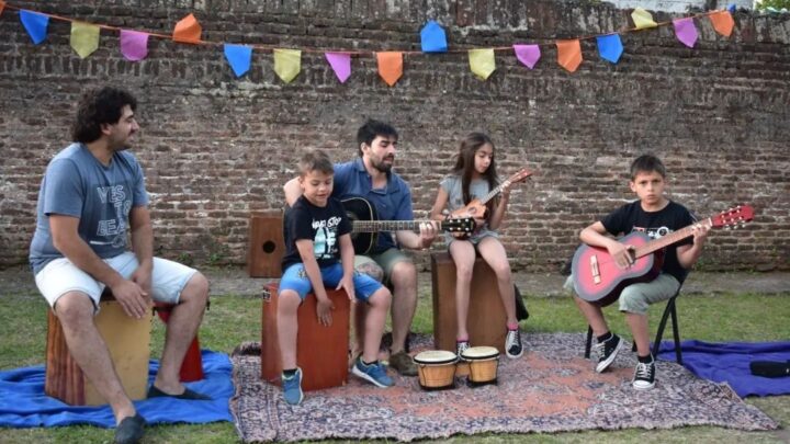 LAS FLORES: Mucha alegría en el cierre de los talleres culturales
