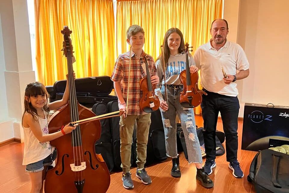 RANCHOS: Presentaron nuevos instrumentos para la Orquesta Escuela