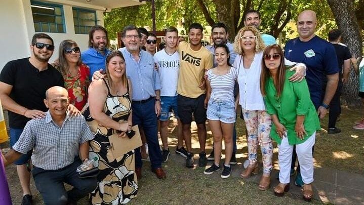 Sileoni en General Belgrano: Apertura de las Escuelas abiertas de verano y reunión con el peronismo local.