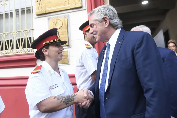 Alberto Fernández lanzó el primer Seguro Nacional para Bomberos Voluntarios Alberto Fernández lanzó el primer Seguro Nacional para Bomberos Voluntarios