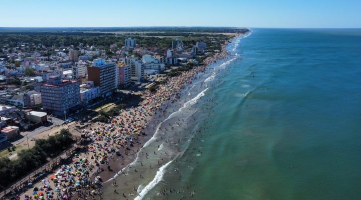 Las playas de La Costa cuentan con Puntos Accesibles para personas con discapacidad motriz