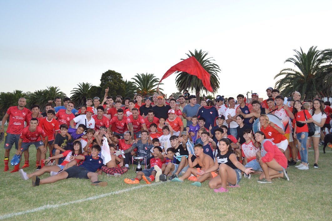 Independiente de Castelli se quedo con el cuadrangular Copa Emilio