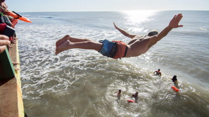 VILLA GESELL: En el Muelle de pescadores se celebro el “Dia del Guardavidas”