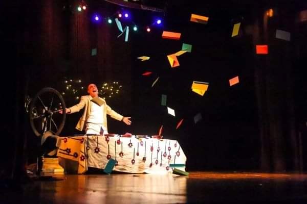 LA MULTIPREMIADA OBRA “EL EQUILIBRISTA” LLEGA AL TEATRO MUNICIPAL BRAZZOLA LA MULTIPREMIADA OBRA “EL EQUILIBRISTA” LLEGA AL TEATRO MUNICIPAL BRAZZOLA