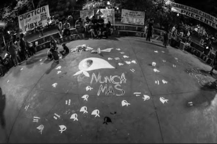 Denuncian que el municipio de San Miguel del Monte tapó los pañuelos de las Madres dibujados