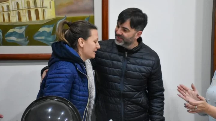 CASTELLI: En el día de la mujer 10 mamás recibirán su Casa Propia