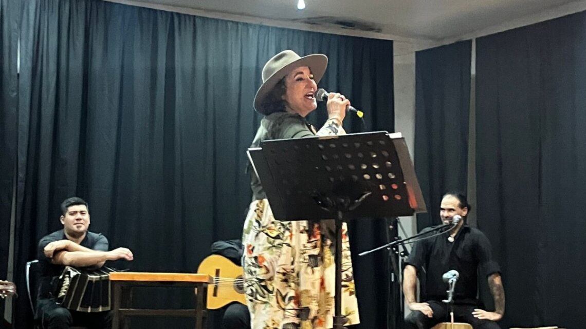 VILLANUEVA: Yamila Cafrune, emblema del folklore brilló en los festejos del 152° aniversario de la localidad VILLANUEVA: Yamila Cafrune, emblema del folklore brilló en los festejos del 152° aniversario de la localidad