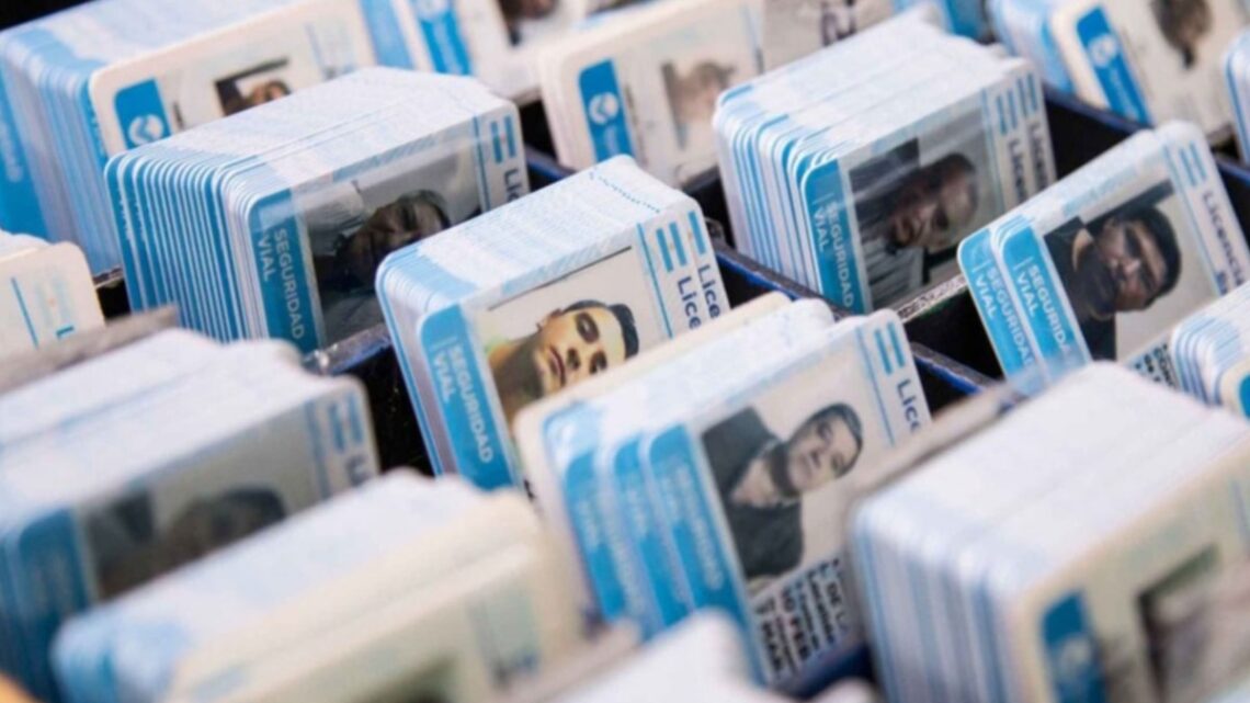 Las personas que adeuden la cuota alimentaria no podrán renovar el carnet de conducir
