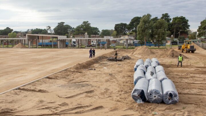 Villa Gesell avanza con el sueño de contar con su cancha de Hockey Municipal con césped sintético