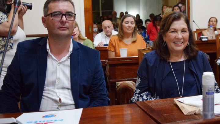 MONTE: Mirta Piñón señaló que “la semana que viene más familias podrán firmar las escrituras de su hogar”