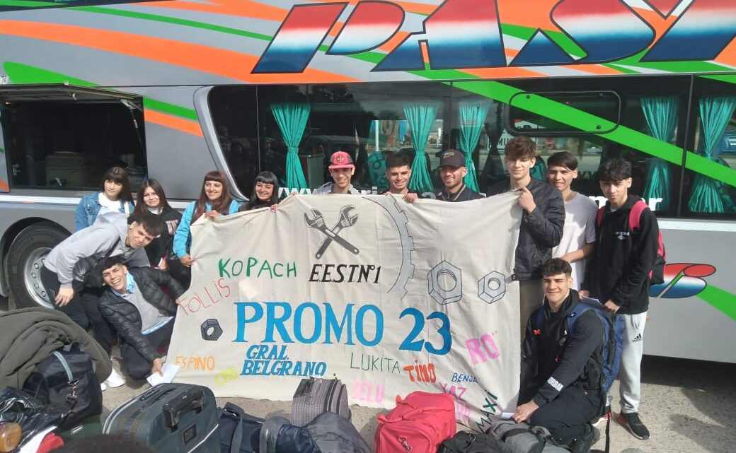 GRAL BELGRANO: Más de 150 estudiantes partieron a Mar del Plata con el programa Viaje de Fin de Curso de la Provincia GRAL BELGRANO: Más de 150 estudiantes partieron a Mar del Plata con el programa Viaje de Fin de Curso de la Provincia