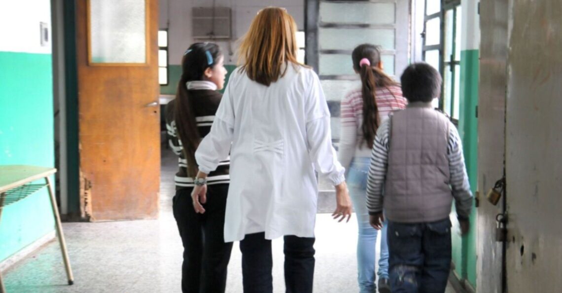 La Provincia: cómo serán y quiénes podrán acceder a los créditos para docentes y auxiliares La Provincia: cómo serán y quiénes podrán acceder a los créditos para docentes y auxiliares