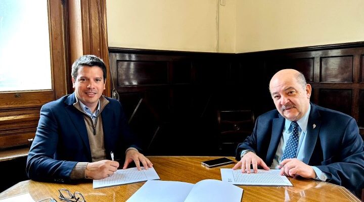 LA COSTA: El Intendente firmó un convenio de cooperación con la Universidad Nacional de La Plata