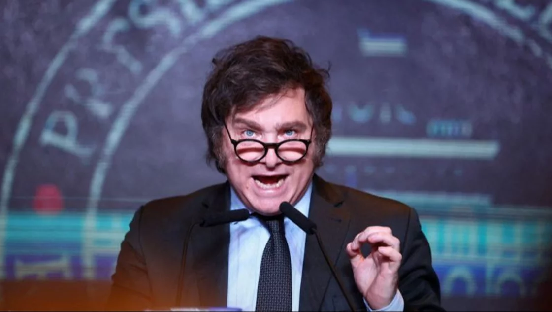 Milei dijo que llevará la obra pública “a cero”