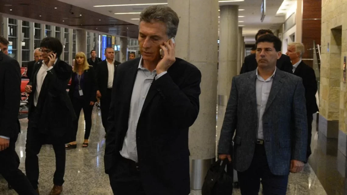 El tren fantasma que Macri quiere imponerle a Milei para cogobernar
