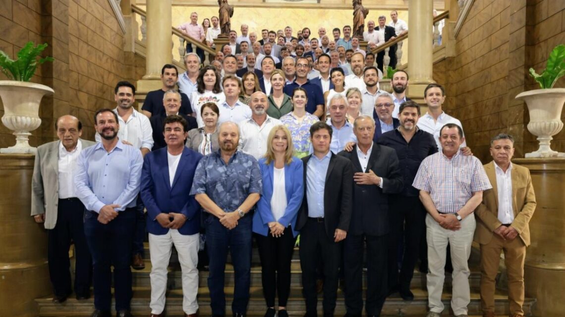 LAS FLORES: con nuevos desafíos de cara al futuro Gelené participó de la reunión convocada por Kicillof