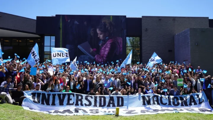 La UNLP y universidades de todo el país, en defensa de la educación pública 