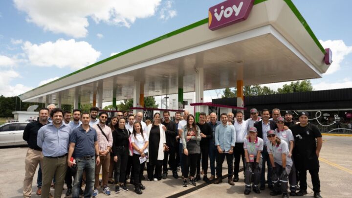 DOLORES: la red Voy abrió una nueva estación de servicio sobre la autovía 2