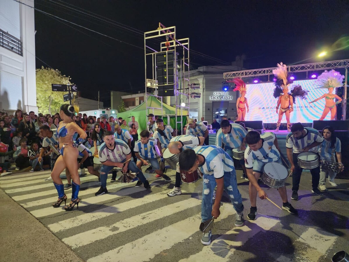 Gran lanzamiento del Carnaval del Sol 2024 en Dolores Mirada Central