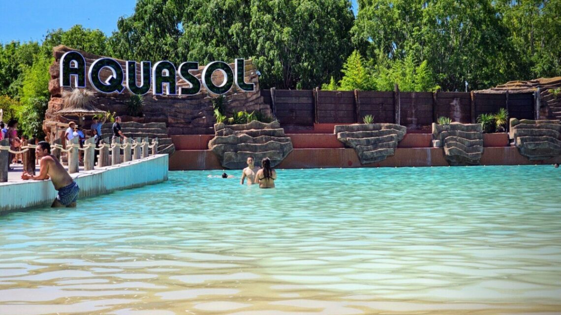 Tras estar casi cuatro años cerrado, reabrió sus puertas “Aquasol” Tras estar casi cuatro años cerrado, reabrió sus puertas “Aquasol”