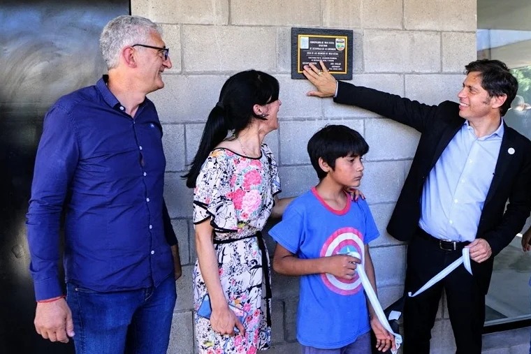 En un día cargado de inauguraciones, el Gobernador Axel Kicillof visitó Villa Gesell