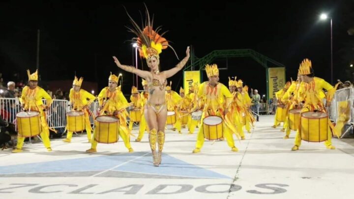 Finde largo de “Carnaval del Sol” en Dolores