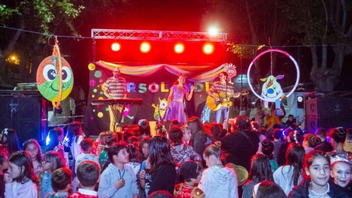 LAS FLORES: Corsolandia cerró una nueva edición con el brillo y acompañamiento de siempre