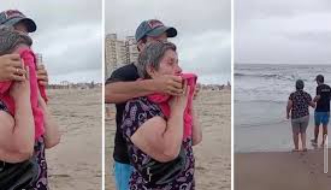 Llevó a su mamá de 72 años a conocer el mar y así reaccionó: