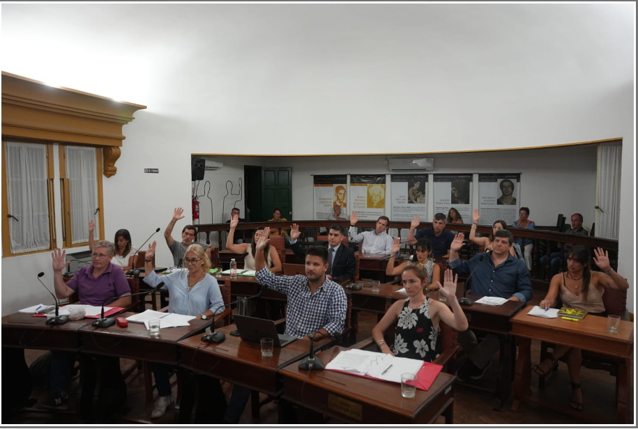 Concejales Radicales de Chascomús solicitan información sobre supuesta construcción de pileta semi olímpica sobre la laguna Concejales Radicales de Chascomús solicitan información sobre supuesta construcción de pileta semi olímpica sobre la laguna