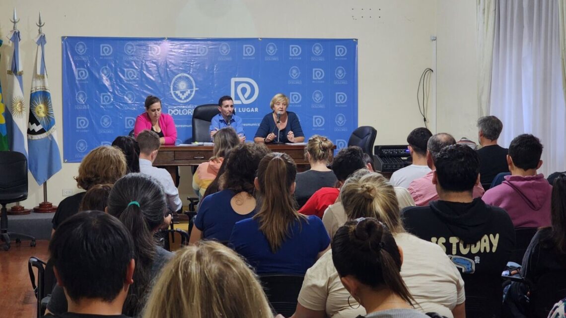 DOLORES: Con autoridades de la Facultad se lanzó la carrera de Producción Agropecuaria DOLORES: Con autoridades de la Facultad se lanzó la carrera de Producción Agropecuaria