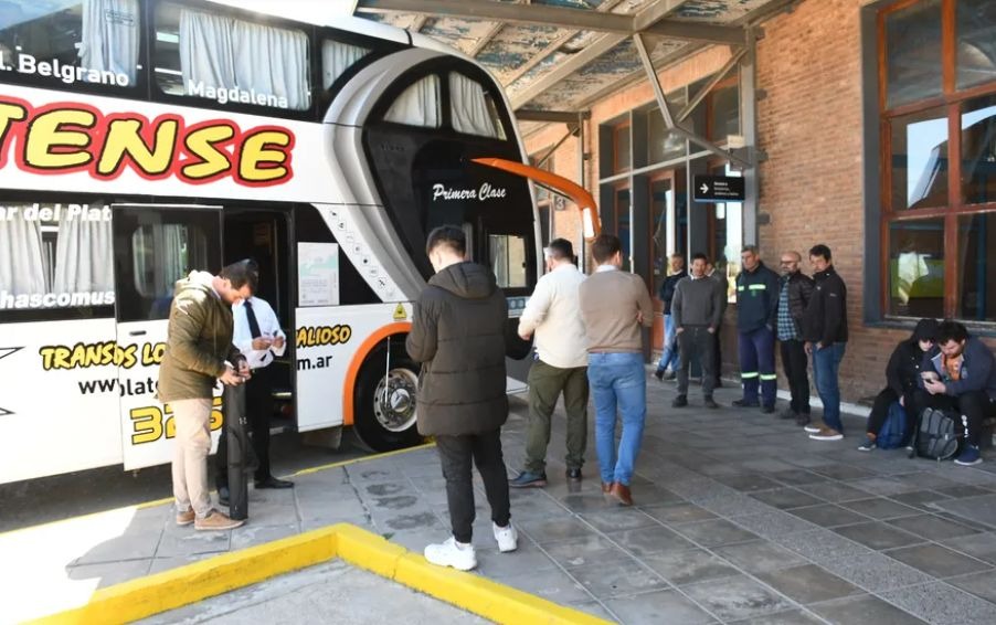 Grupo de estudiantes de San Miguel del Monte se organiza para solicitar el boleto estudiantil Grupo de estudiantes de San Miguel del Monte se organiza para solicitar el boleto estudiantil