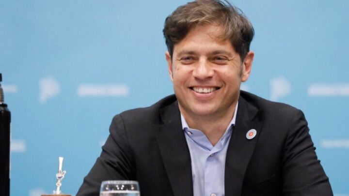 Kicillof llega a General Belgrano para inaugurar la Casa de la Provincia