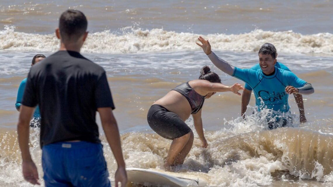 Histórico: Mar de Ajó será sede de la primera fecha del Torneo Nacional de Surf Adaptado