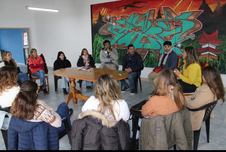 DOLORES: el Sistema de Salud suma nuevos profesionales para ampliar la atención en salud mental DOLORES: el Sistema de Salud suma nuevos profesionales para ampliar la atención en salud mental