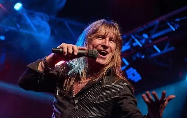 El reconocido cantante Adrián Barilari se presentará en Lezama