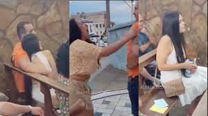 Una mujer descubre a su esposo con su amante en medio de la misa en la Iglesia Una mujer descubre a su esposo con su amante en medio de la misa en la Iglesia