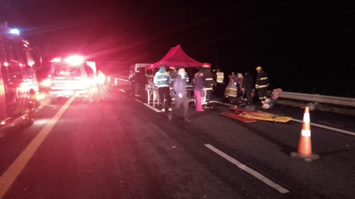 VUELCO DEL MICRO: Destacan el rápido accionar de Seguridad Vial y Emergencias