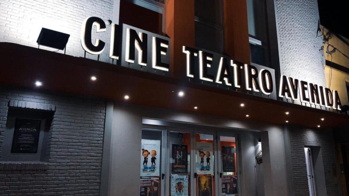CASTELLI: El Cine Teatro Avenida, un icono cultural de la ciudad celebra su quinto aniversario CASTELLI: El Cine Teatro Avenida, un icono cultural de la ciudad celebra su quinto aniversario