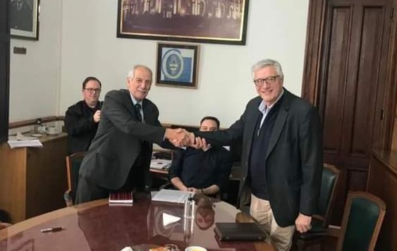 Dinapoli anunció la construcción de 10 nuevas viviendas junto a la Caja de Policía